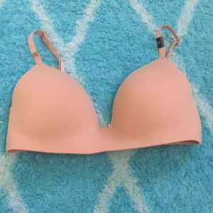 Wireless Nude Victoria Secret bra